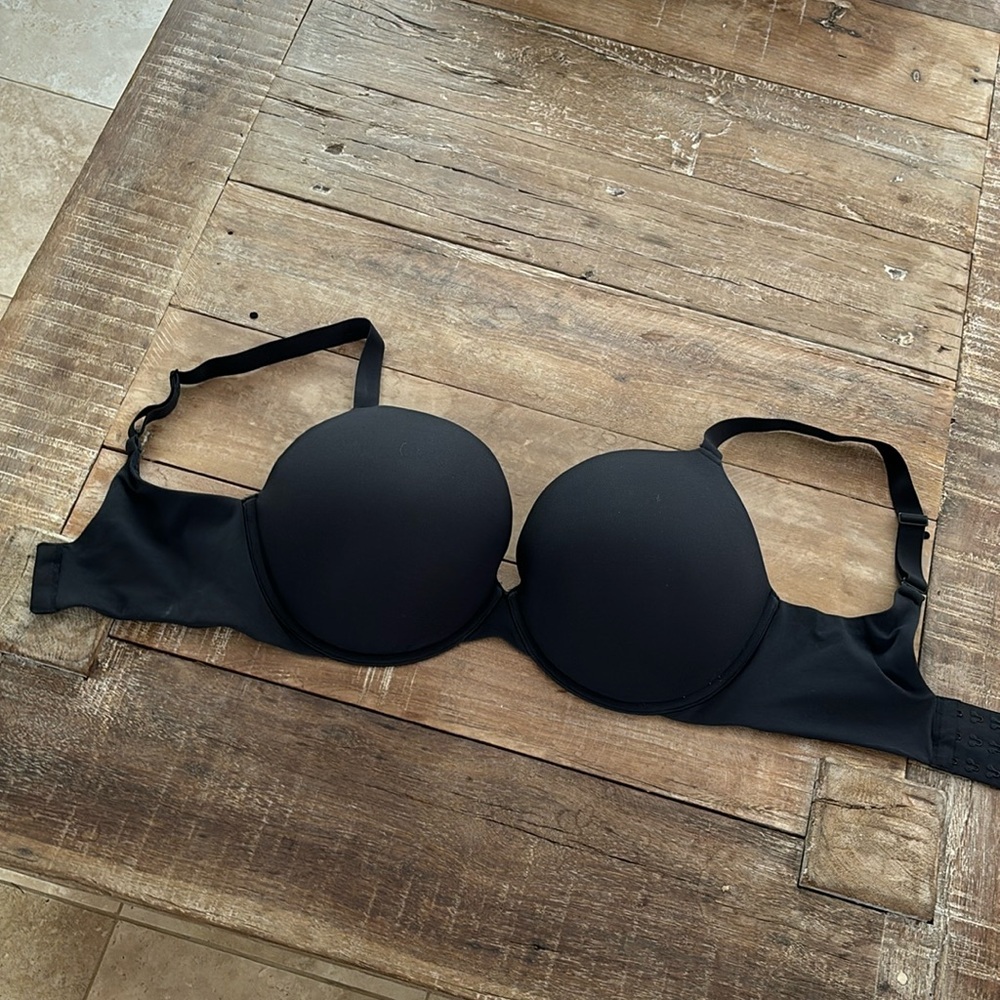 SKIMS Black Slight Push up Bra
